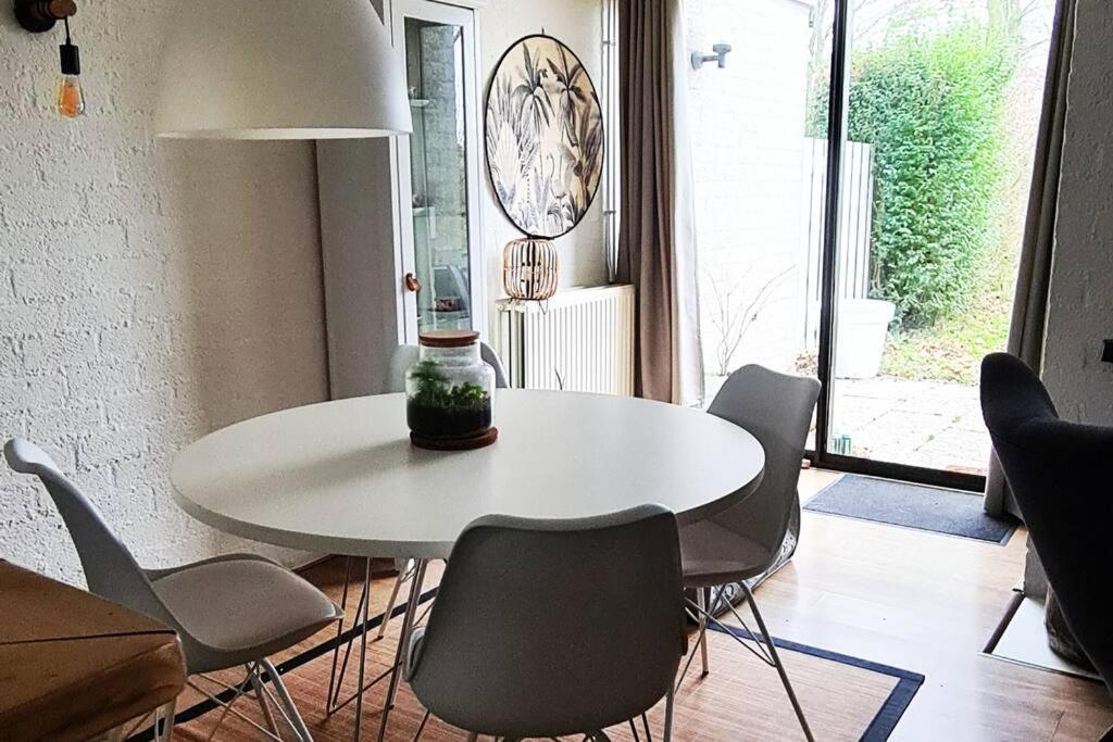 Ervaar Vredige Rust In Deze Charmante Knusse Bungalow Posterholt 외부 사진